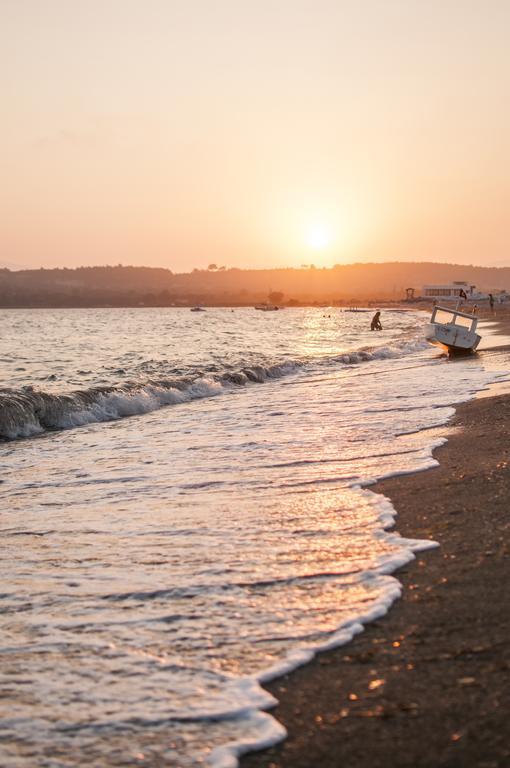 Mali Beach Aparthotel Siğacık Buitenkant foto