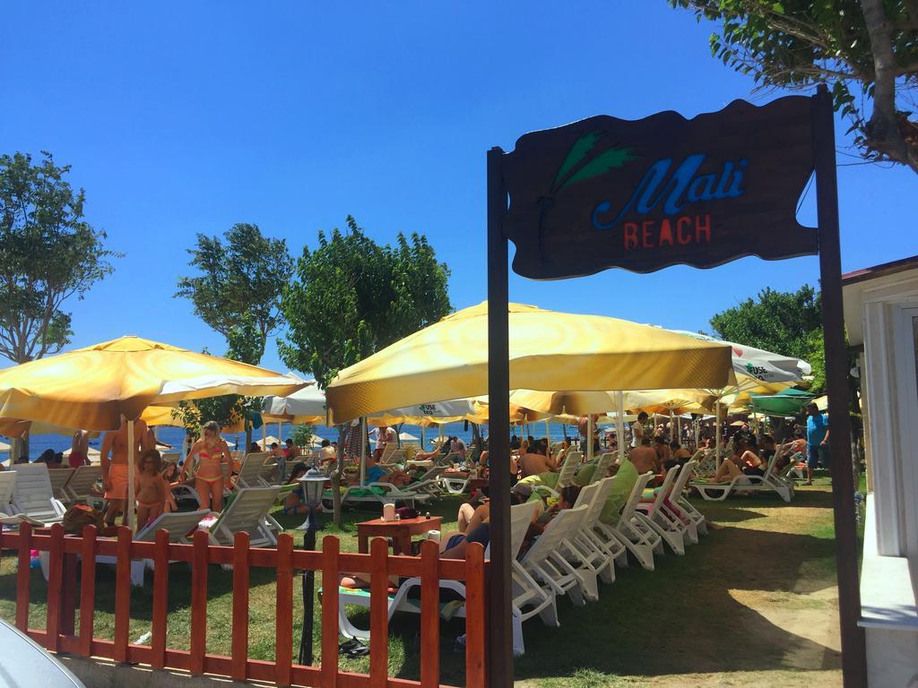 Mali Beach Aparthotel Siğacık Buitenkant foto