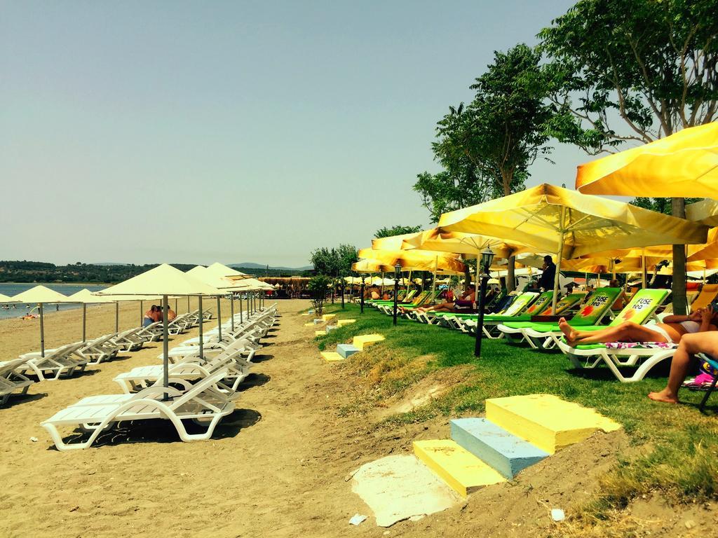 Mali Beach Aparthotel Siğacık Buitenkant foto